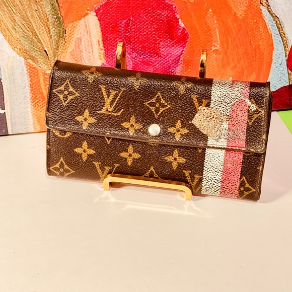 Louis Vuitton Handbags - Louis Vuitton Monogram The bell boy Sarah Wallet